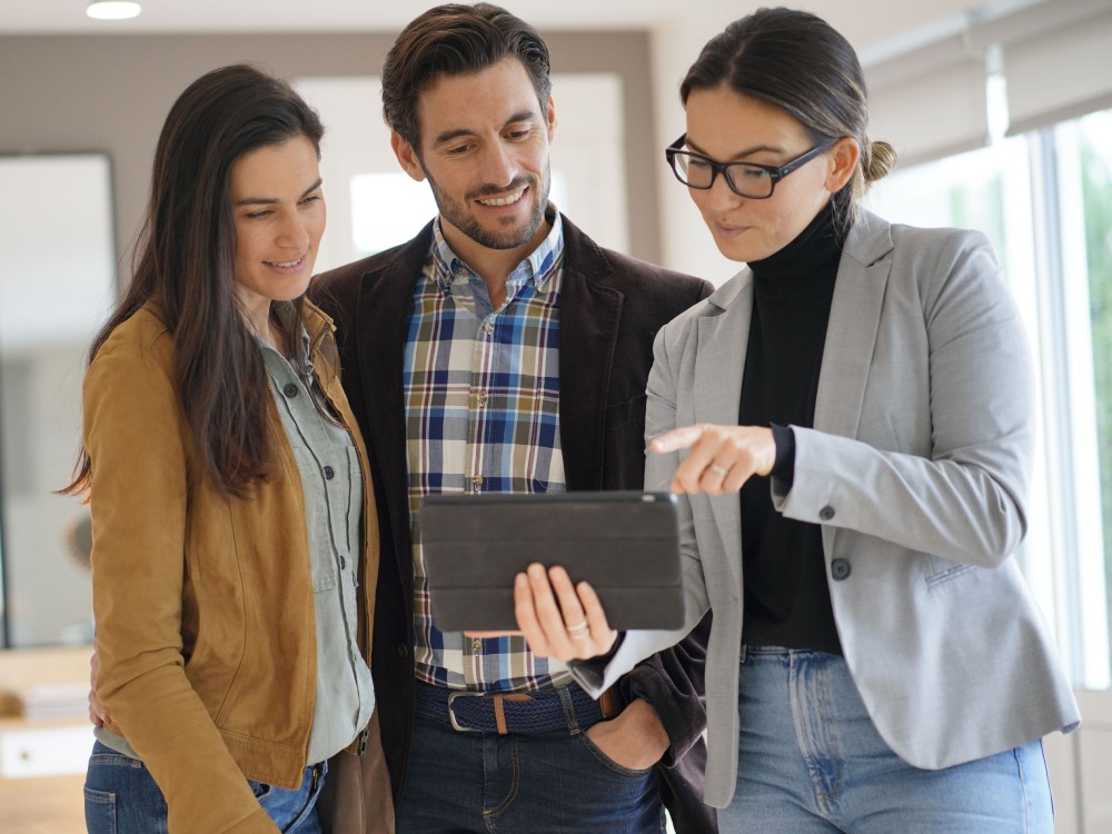 Why real estate brokers and agents are moving to all-in-one platforms Image